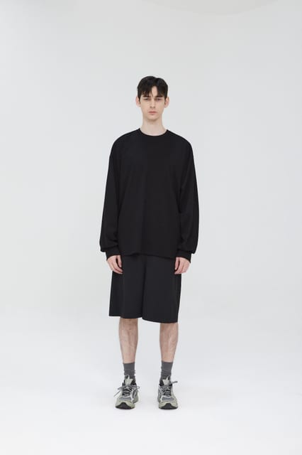 BASIC LONG SLEEVE T-SHIRT BLACK