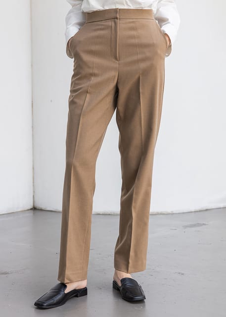Straight slacks (latte)