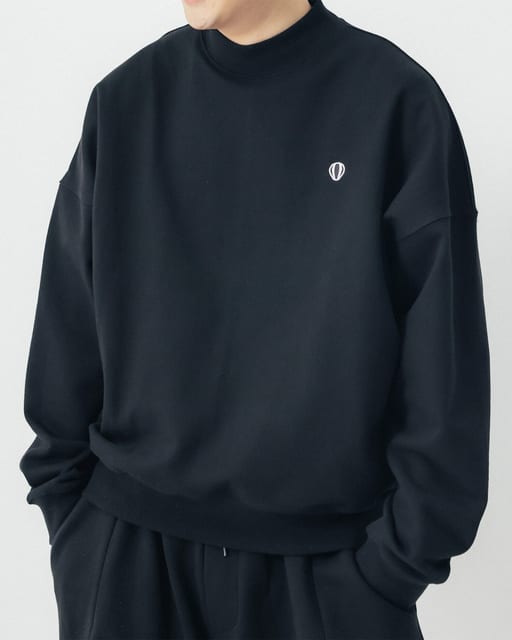 [AG] Wappen Half-Neck Sweat Shirt - Black