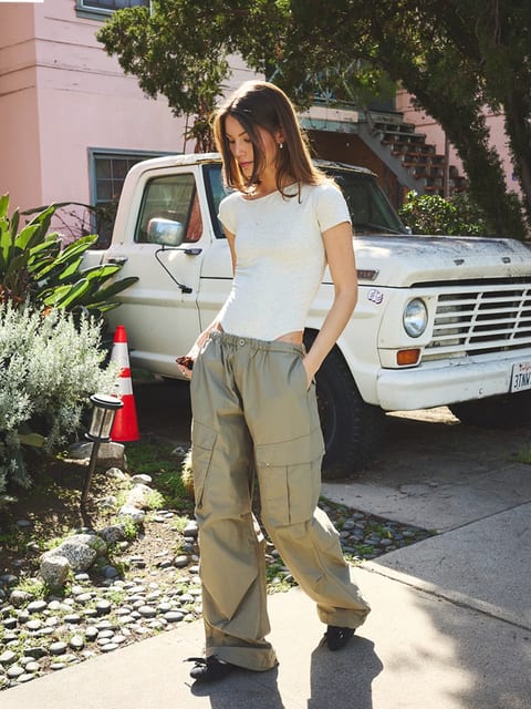 [BEST SELLER | 누적 10,000장] PARACHUTE CARGO PANTS KHAKI