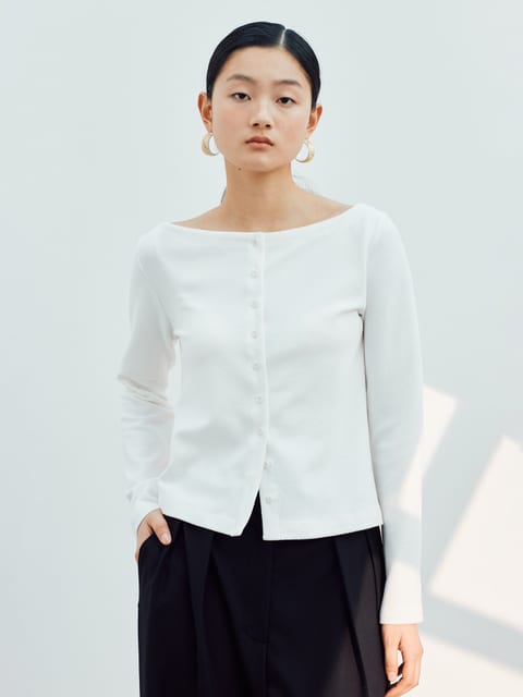 CURVE BUTTON CARDIGAN [WHITE]
