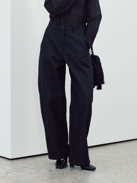 PORCELAIN CURVED PANTS [BLACK]