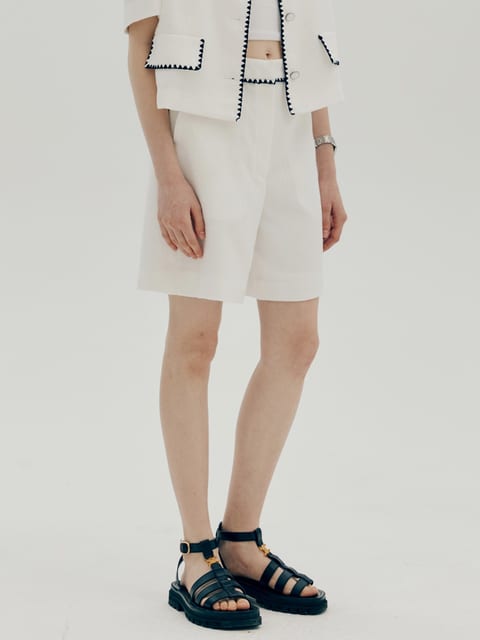 Tweed embroidery shorts - White