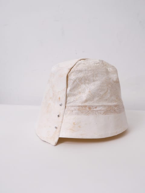 HAND COATED CRUSTACEAN HAT (UPCYCLED) (*PATINA SERIES) / RUSTY WHITE