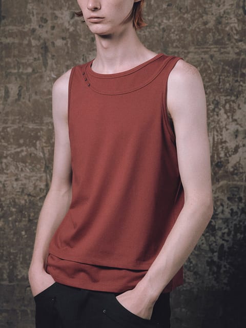 LAYERED NECK TANK TOP / RED