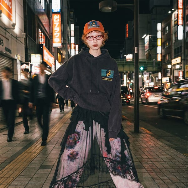 CONECTX x viesti Embroidery Effect Screen Print Hoodie_Washed