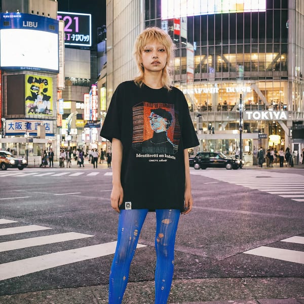 CONECTX x viesti Embroidery Effect Screen Print T-shirt_Black