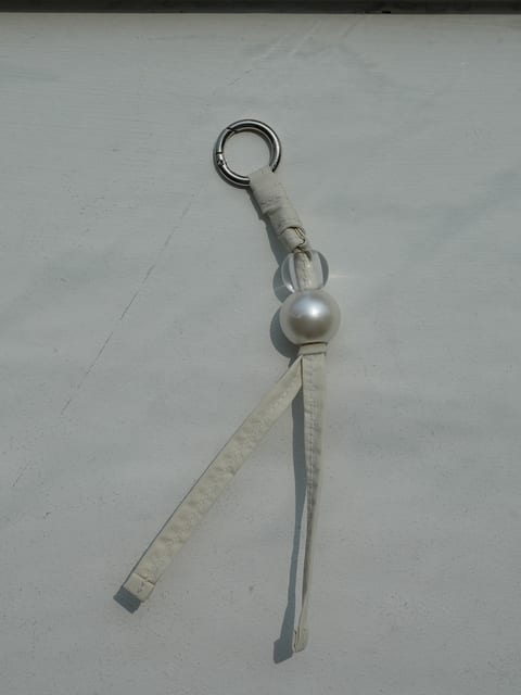 KNOT KEYRING IVORY