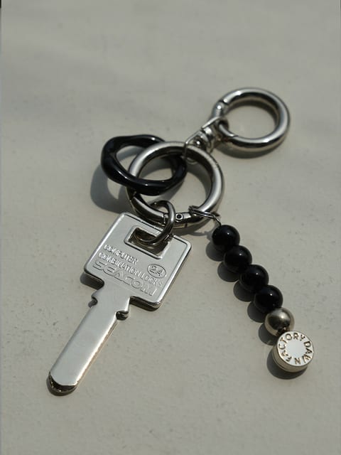 RING KEYRING BLACK