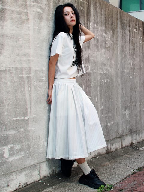 Real wide two tuck stripe bumuda pants - White