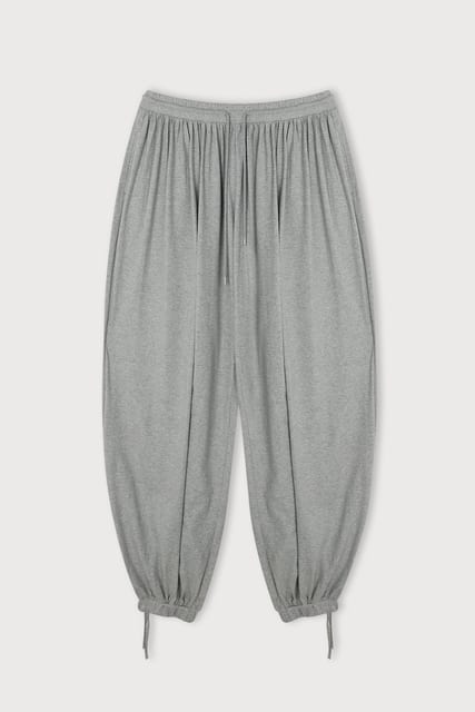 ROOMY JOGGER PANTS