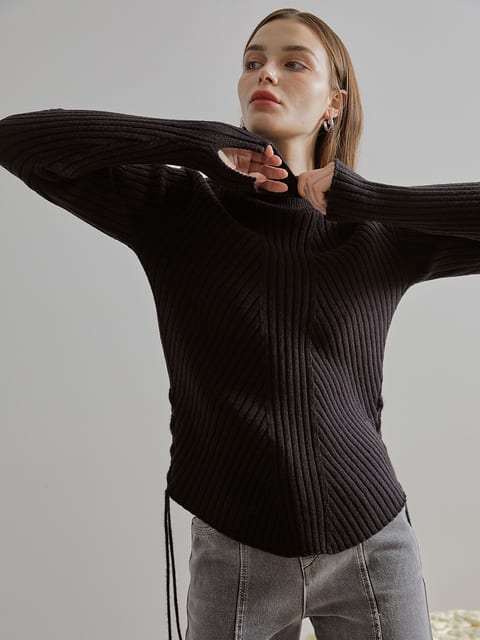 Slit Sleeve Side Strap Knit Top, Black