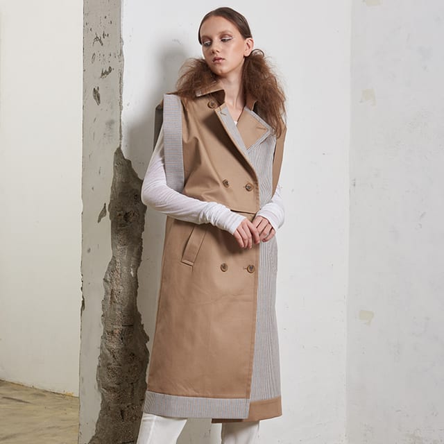 SUNG TRENCH COAT
