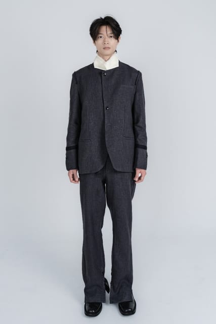 Tailored Contrasting-Collar Jacket