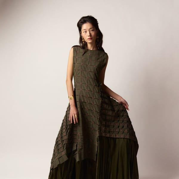 ARCHIVE HANDCRAFT COLLECTION-SAL EMBROIDERED PLEATED DRESS