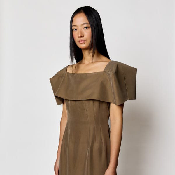 KIWA SQUARE NECK DRESS-KHAKI