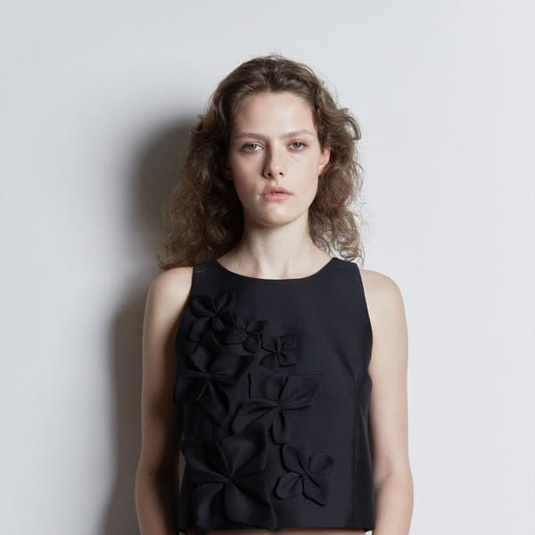 LOTUS TOP-BLACK
