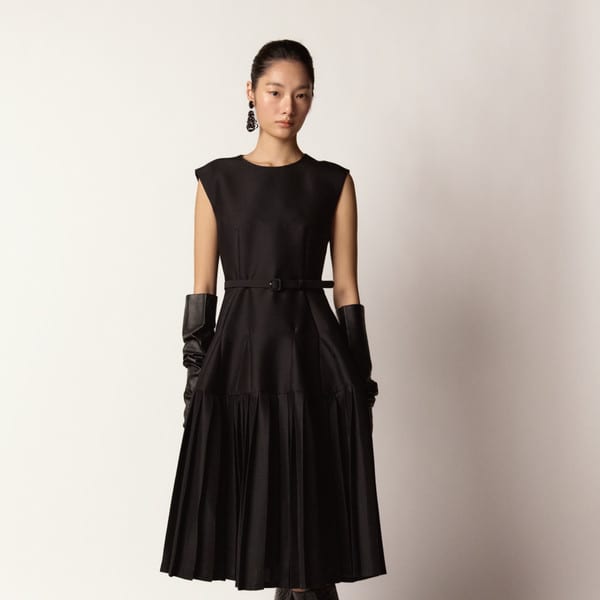 SJ PLEATED MIDI DRESS-IVORY, BLACK