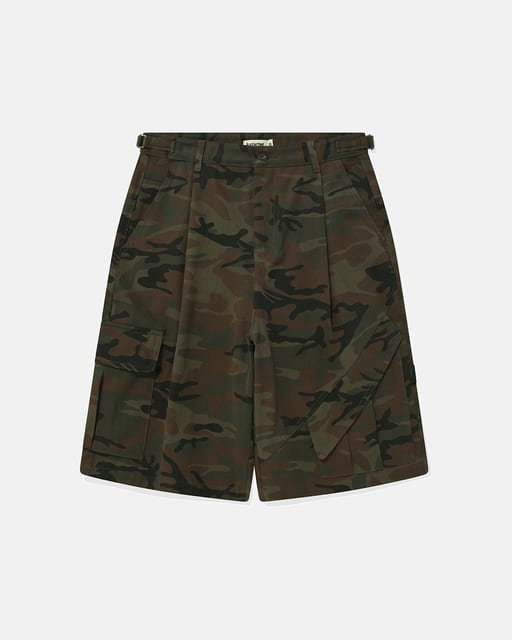 Cargo bermuda shorts / Camo