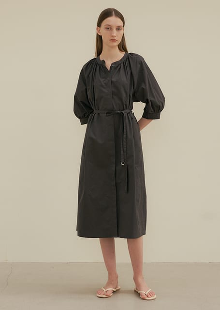 [60%] voluminous shirring dress-charcoal