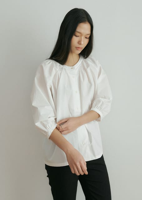 two way shirring blouse-ivory
