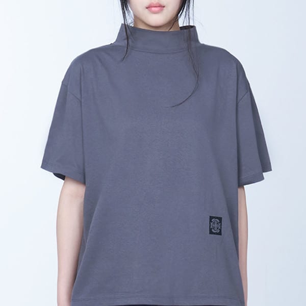 Semi-crop half neck symbol tee - CHARCOAL