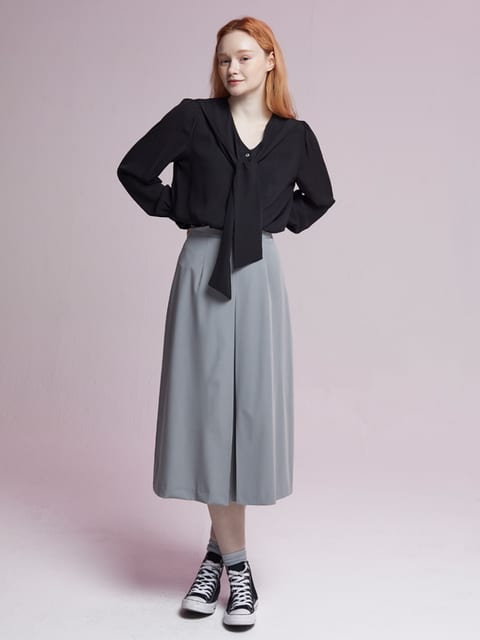Slot Seam Skirt Gray