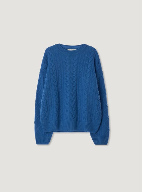 MELLOW CABLE KNIT
