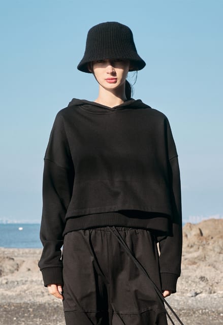 LAYERED COTTON CROP HOODIE BLACK