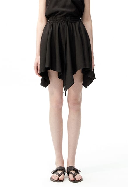 SQUARE CUTTING FLARED SHORT SKIRT