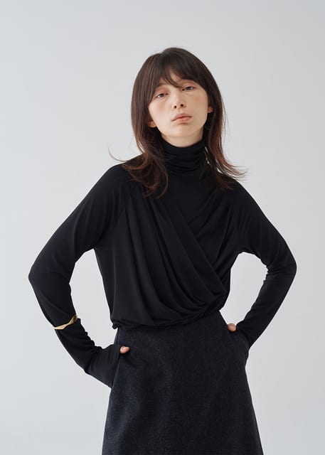 Raglan Sleeve Drape T-Shirt
