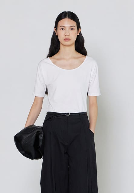 SLIM FIT U NECK T-SHIRTS - IVORY