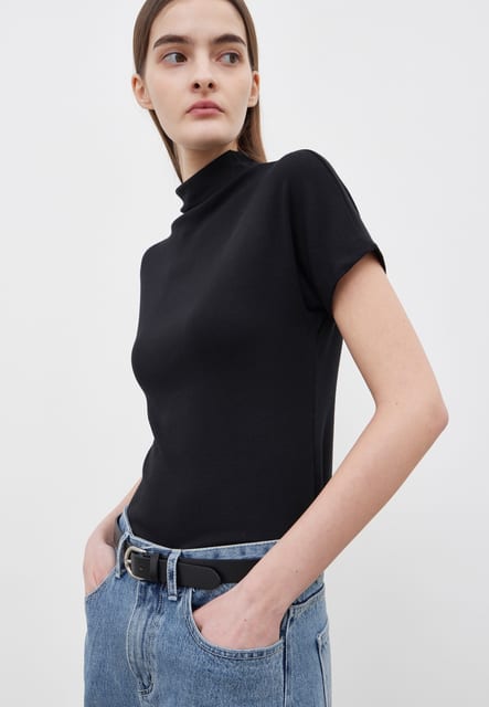 TURTLE NECK HALF SLEEVE T-SHIRTS - BLACK