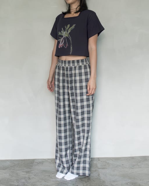 할미꽃 프린트 베이비 티 그레이 Korean Pasque Flower Baby Tee Grey