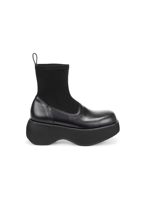ROUND SQUARE PLATFORM BOOTS, BLACK