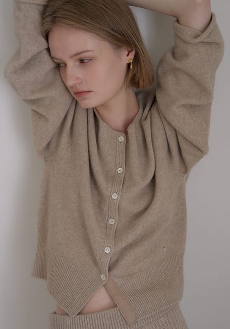 WHOLE GARMENT RACCOON CARDIGAN_SAND BEIGE_OD3C2MCD90SBG