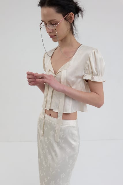 JACQUARD CROP BLOUSE