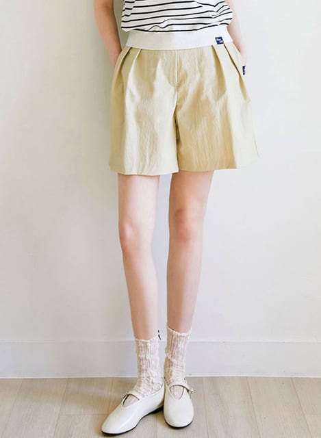 Pintuck short pants - beige