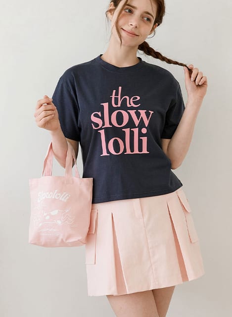 Slow logo crop t-shirt_2 Colors