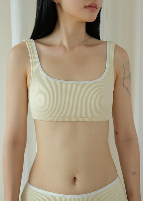 Square bikini top in Custard_스퀘어 비키니 탑 커스터드