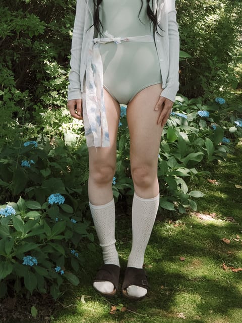 Punching knee socks in Ivory_펀칭 오가닉 니삭스 아이보리