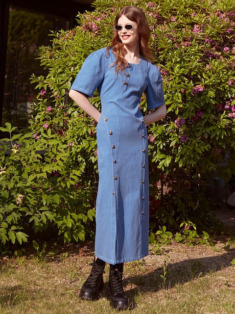 Button Stitch Line Dress